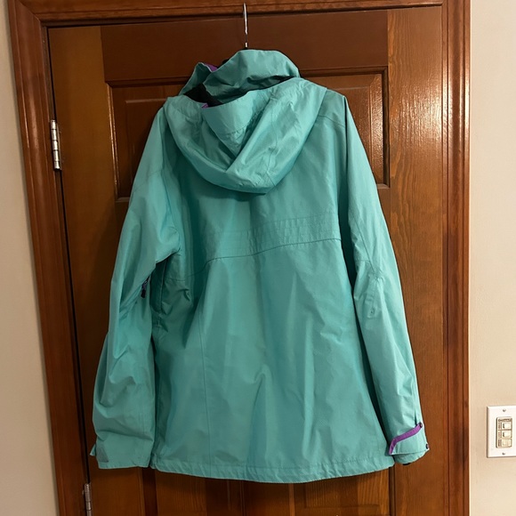 Ski Jacket - Picture 2 of 4